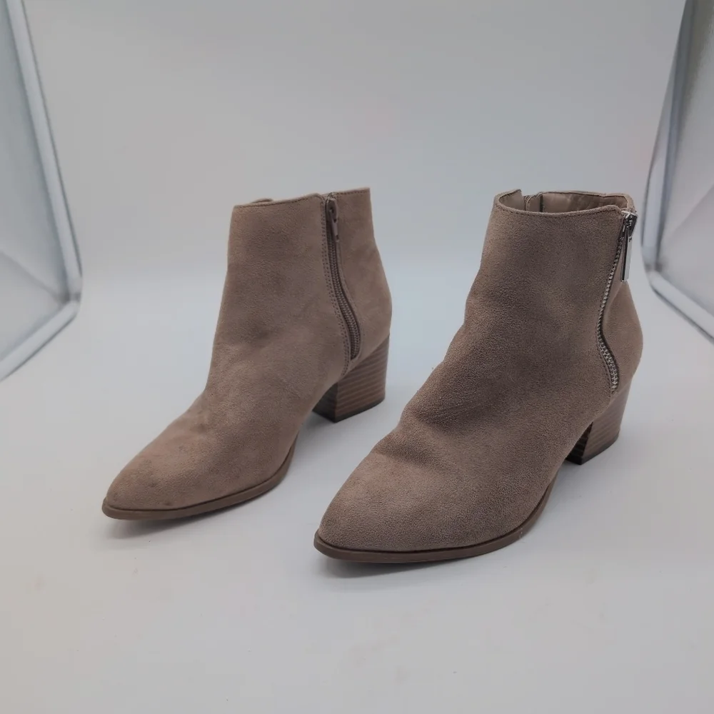 Lulu's Elegant Sz 6 Tan Fabric Suede Boots Booties